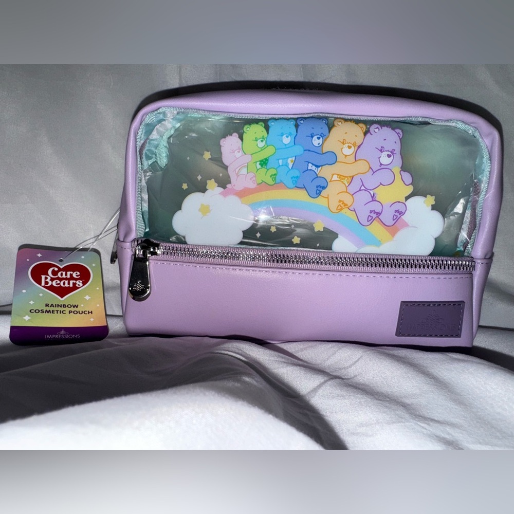 Chic Lavender Pouch with Cloud Interior